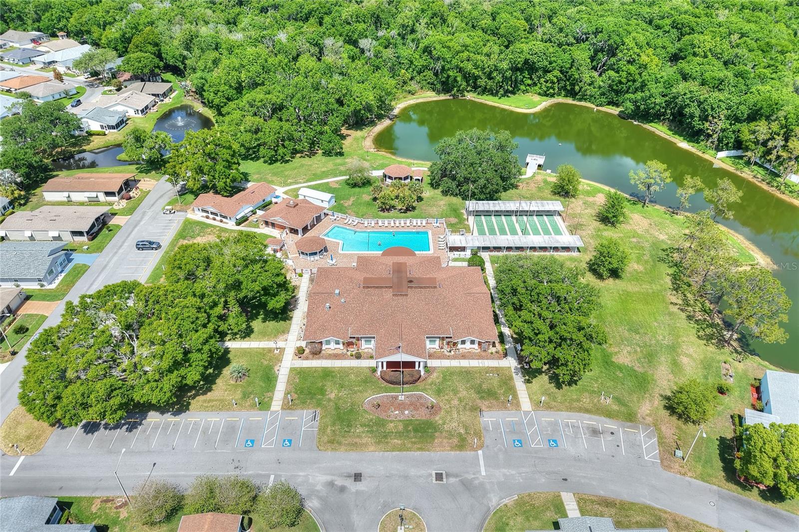 COLONNADES PH 02 - Residential