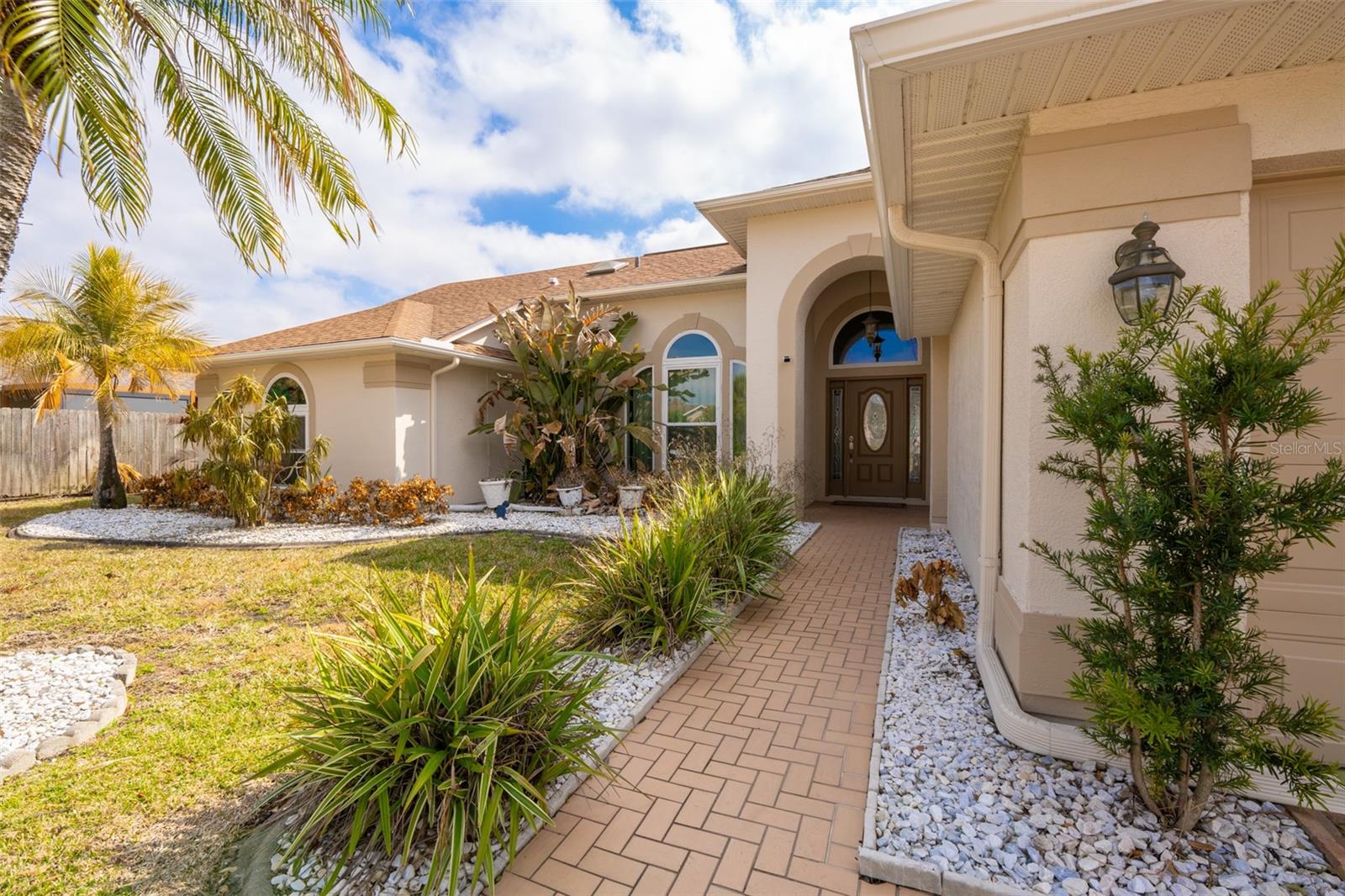 2031 BLUE HERON DRIVE