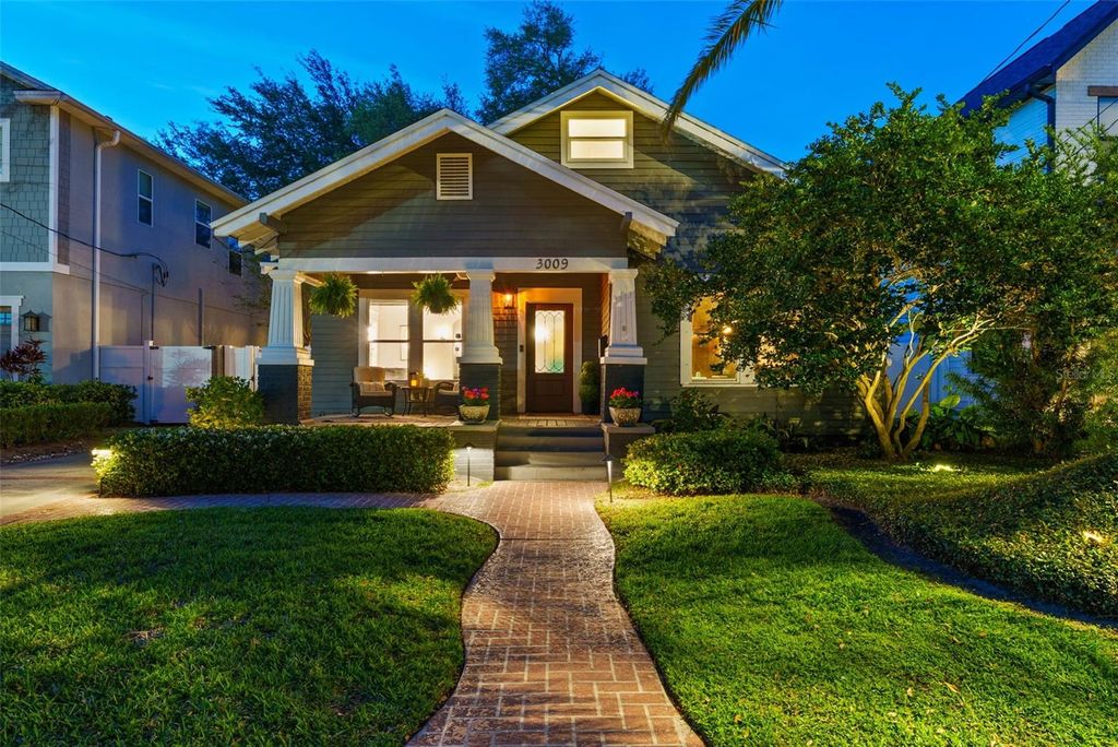 Photo of 3009 W San Jose Street, Tampa, FL 33629 (MLS # TB8489316)