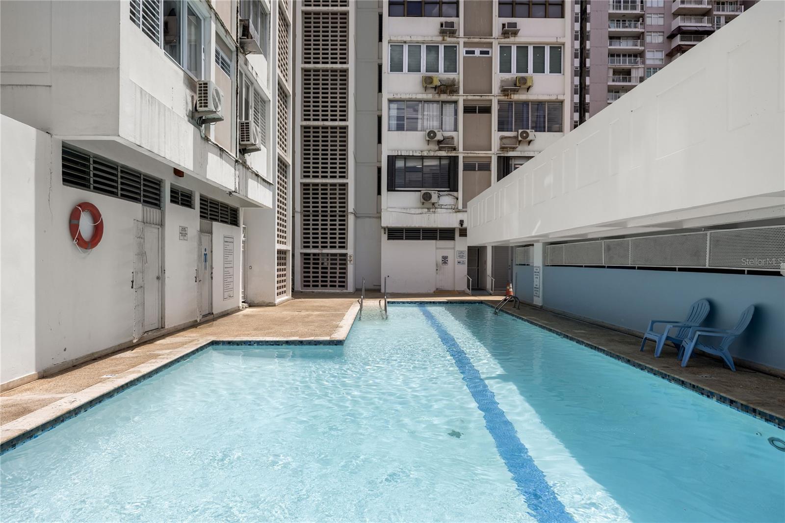 RAQUET CLUB (AKA RACQUET/RAQUET CLUB CONDOMINIUM) - Residential