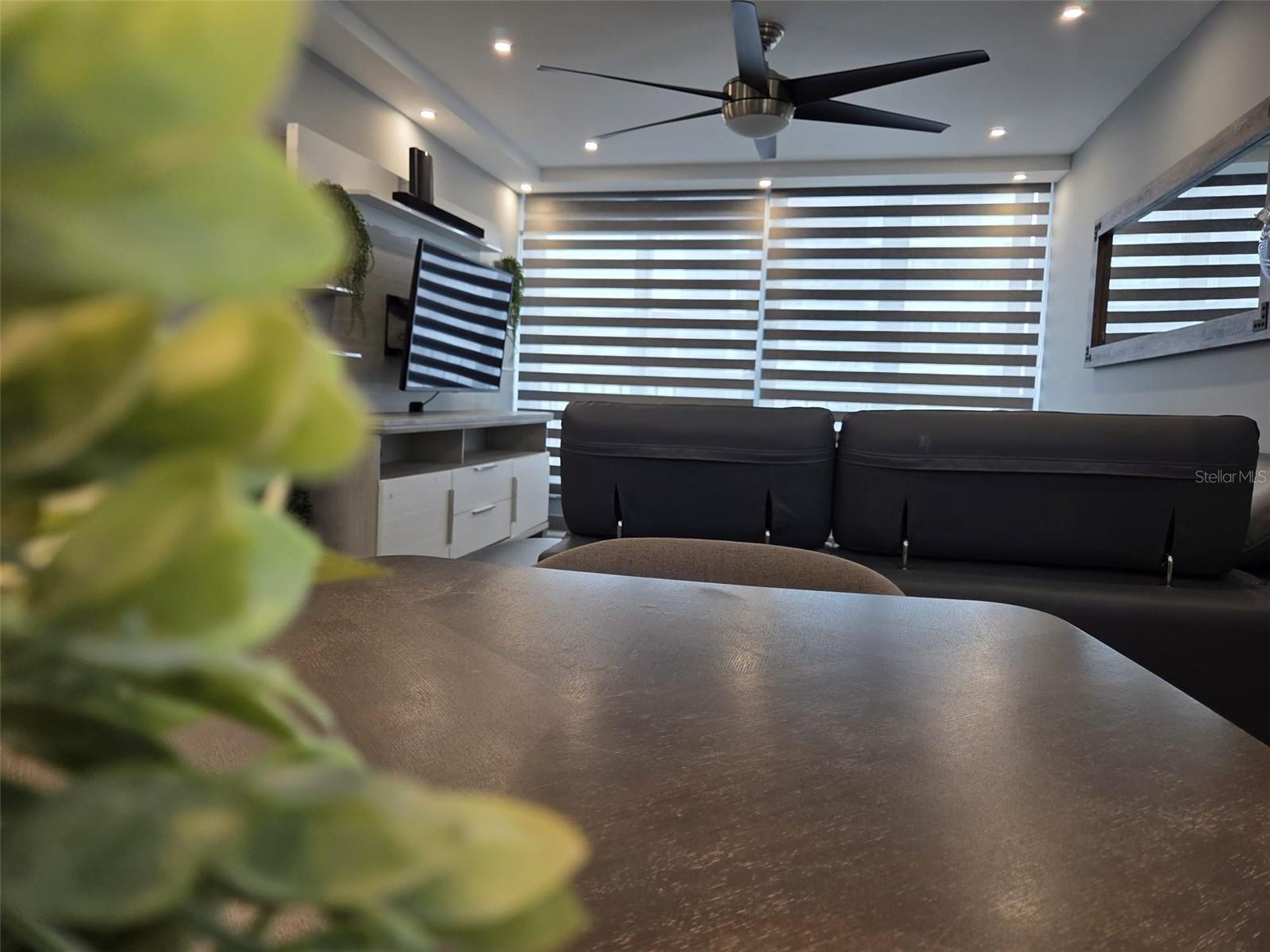 RAQUET CLUB (AKA RACQUET/RAQUET CLUB CONDOMINIUM) - Residential