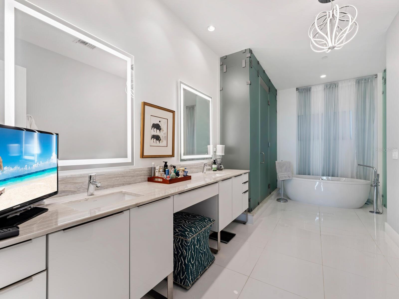 VUE SARASOTA BAY - Residential