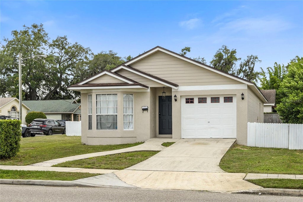 Photo of 301 S Capen Ave, Winter Park, FL 32789 (MLS # O6416050)