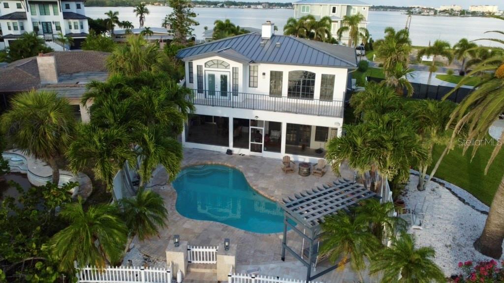 452 BATH CLUB BOULEVARD N