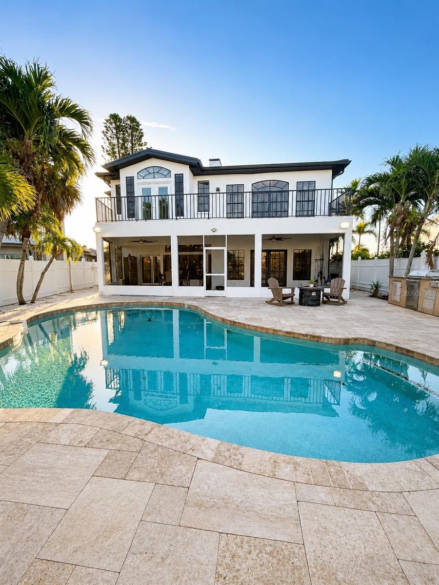 452 BATH CLUB BOULEVARD N