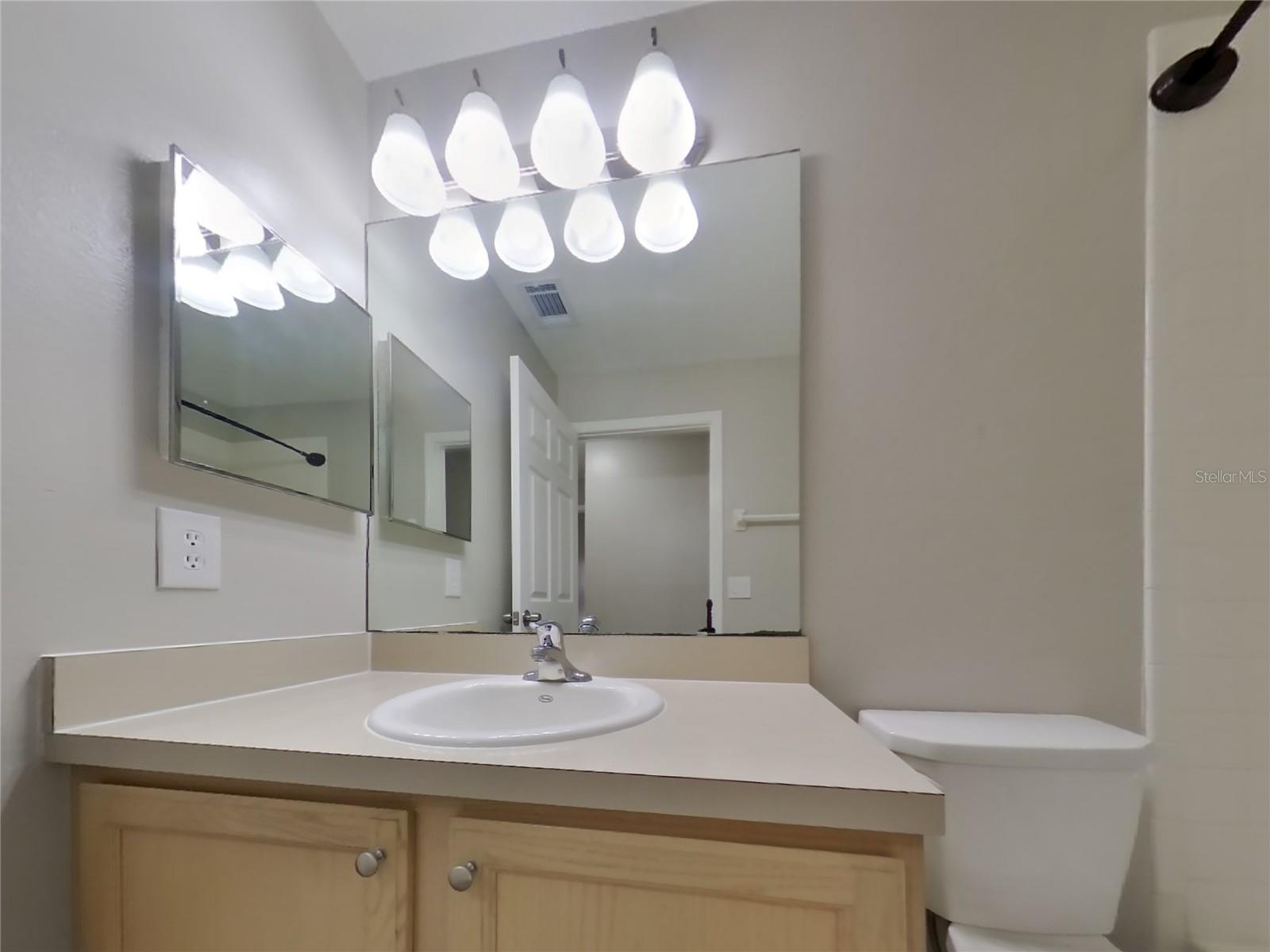 VOTAW VILLAGE PH 02 - Residential Lease