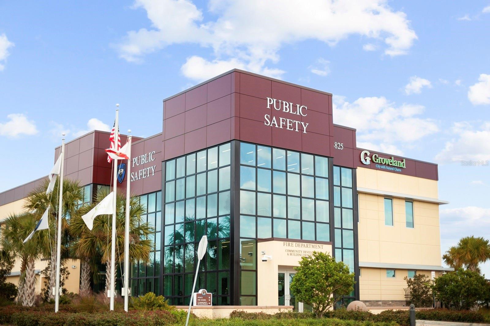 GROVELAND FARMS - Land