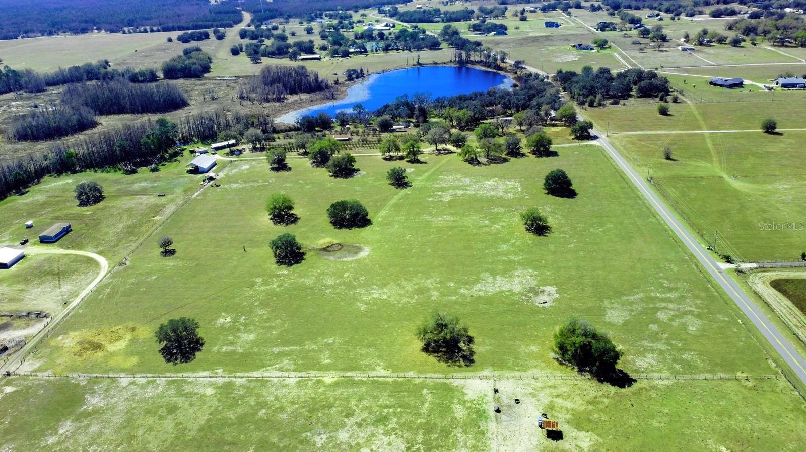 GROVELAND FARMS - Land