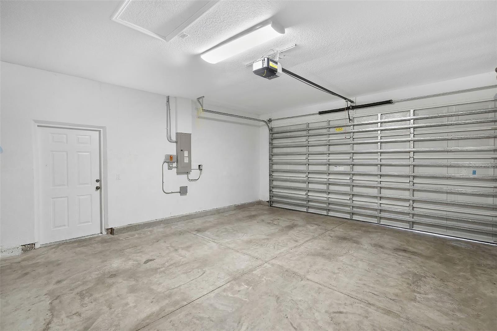 ROTONDA SANDS - Residential