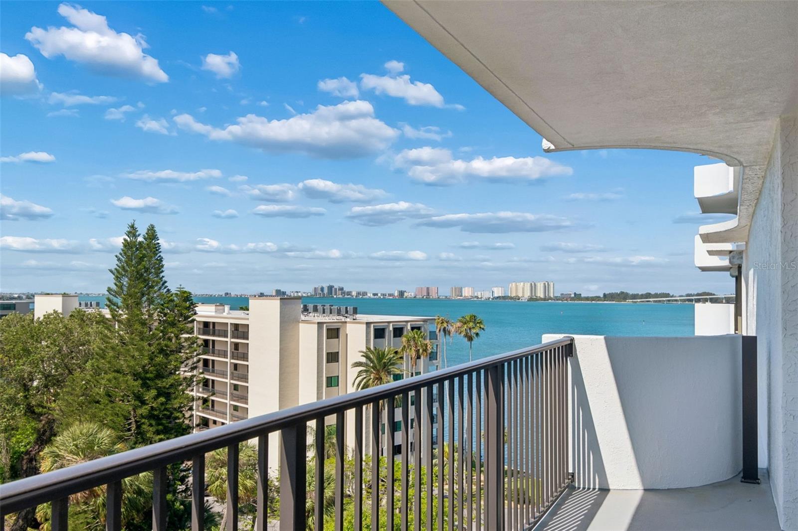 PRELUDE 80 CONDO - Residential