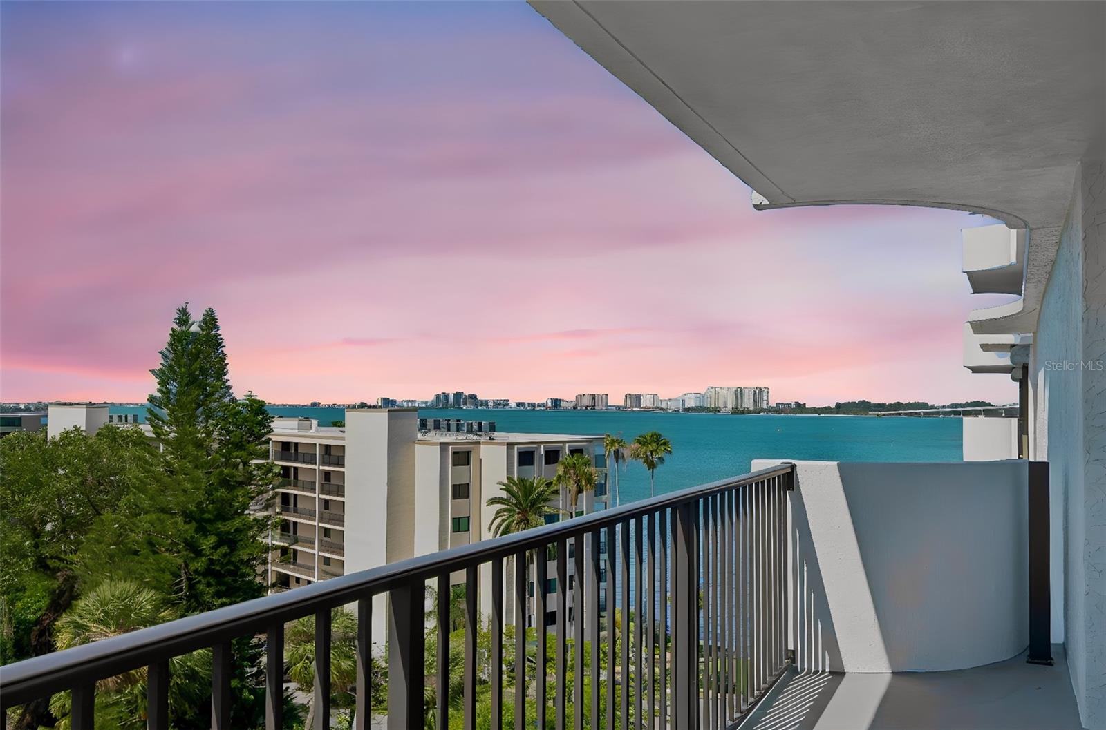 PRELUDE 80 CONDO - Residential