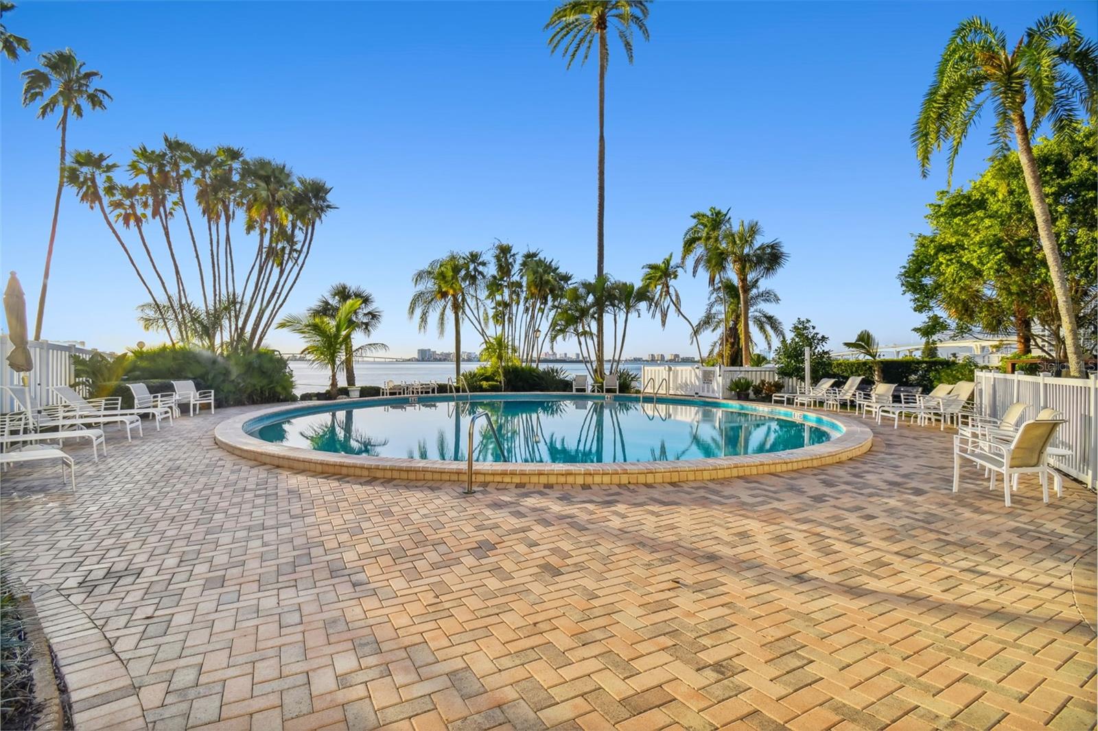 PRELUDE 80 CONDO - Residential