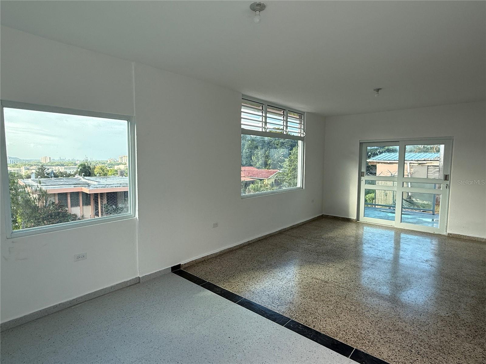 MONTEREY - Residential