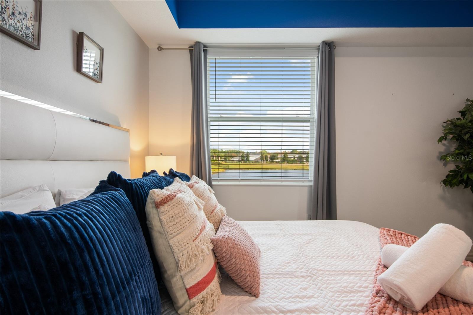 THE TERRACES AT STOREY LAKE CONDO 3 PH 12 - Residential