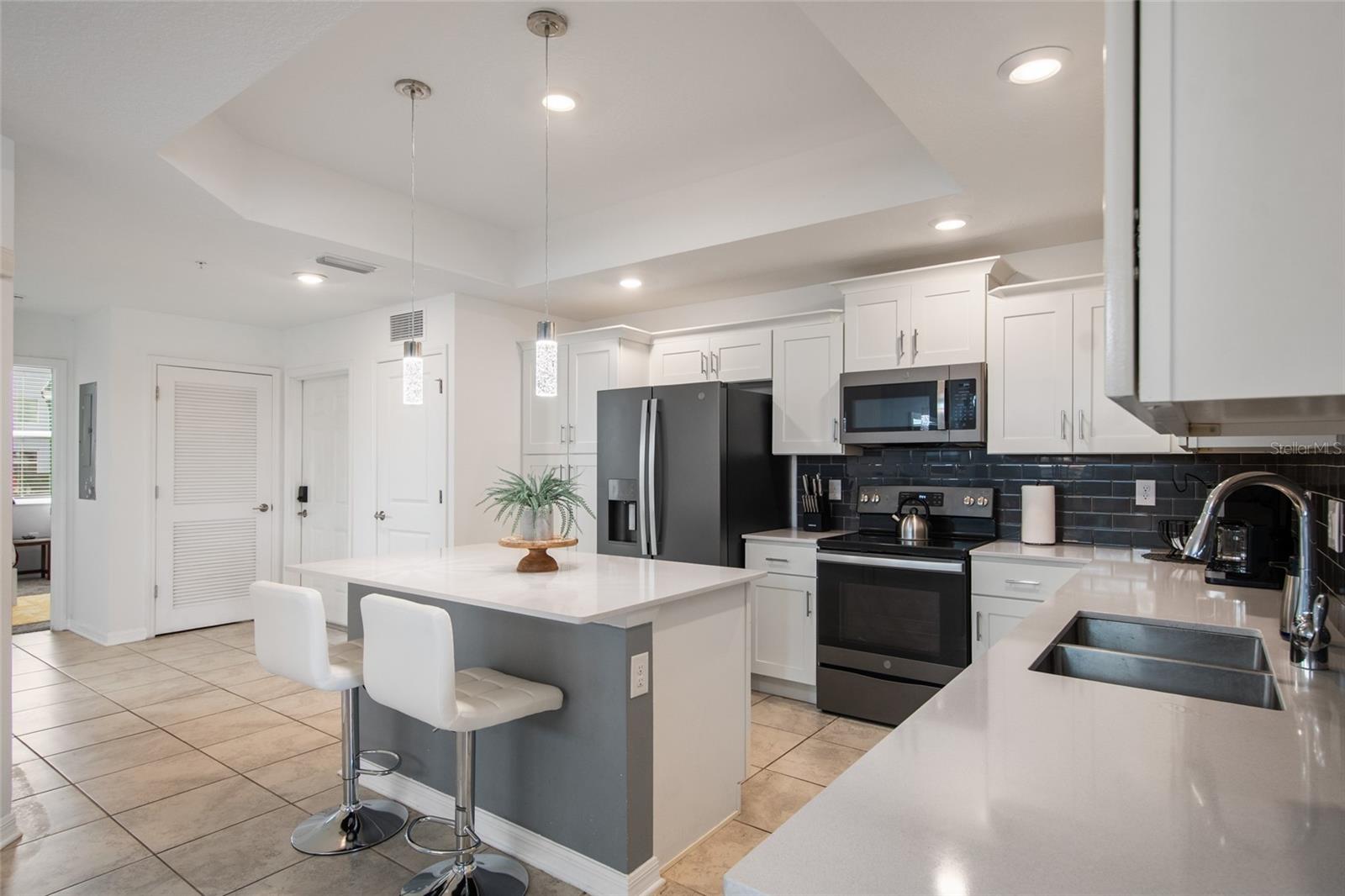 THE TERRACES AT STOREY LAKE CONDO 3 PH 12 - Residential