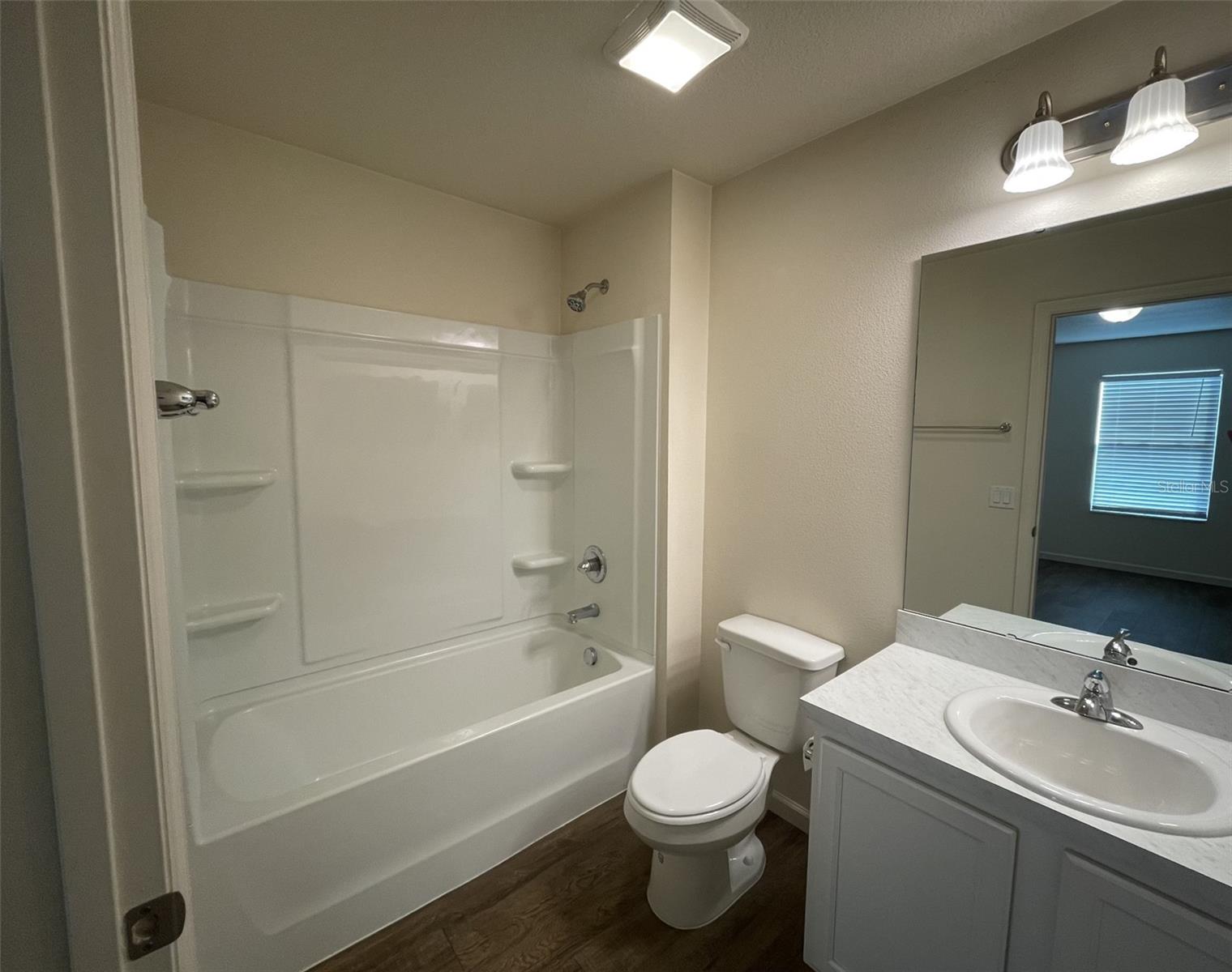 SILVER PINES POINTE - Residential