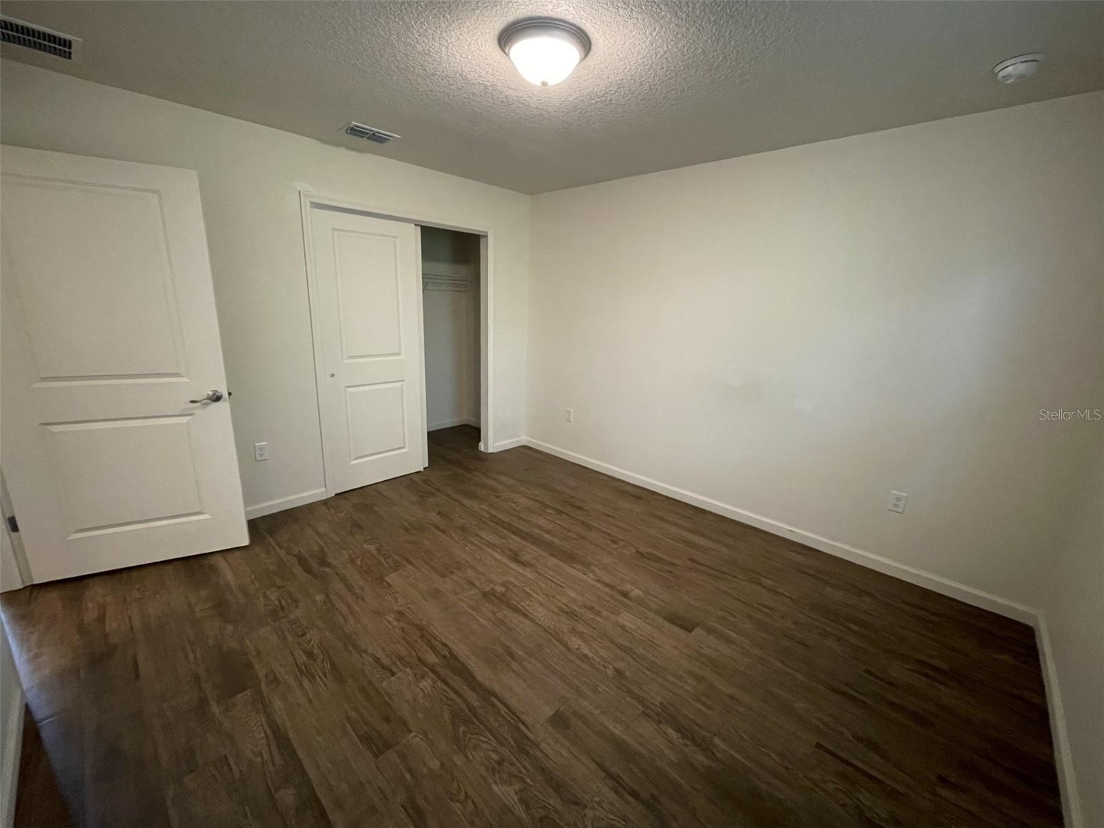 SILVER PINES POINTE - Residential