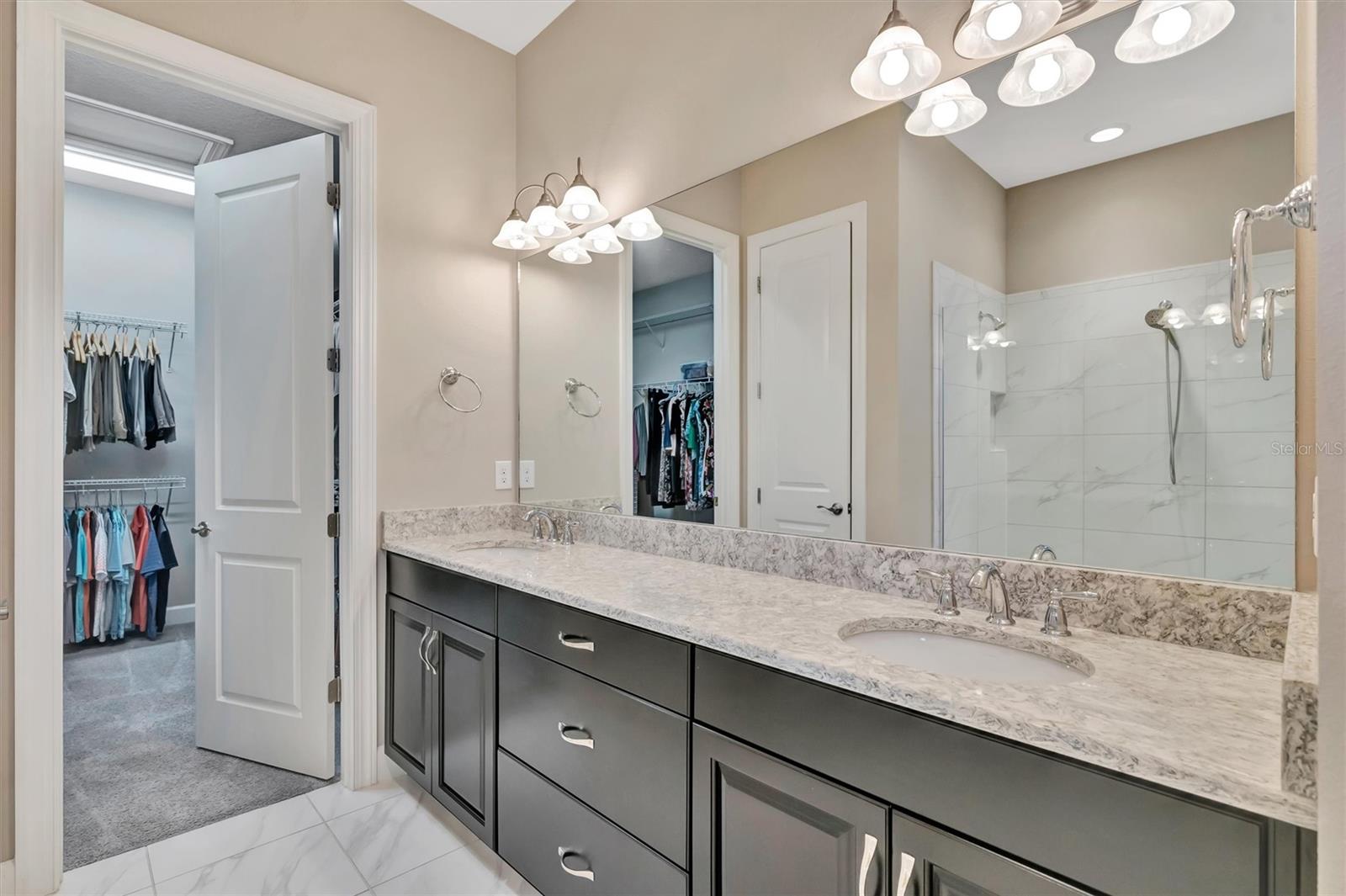 ARTISAN LAKES ESPLANADE PH I SP A-D - Residential