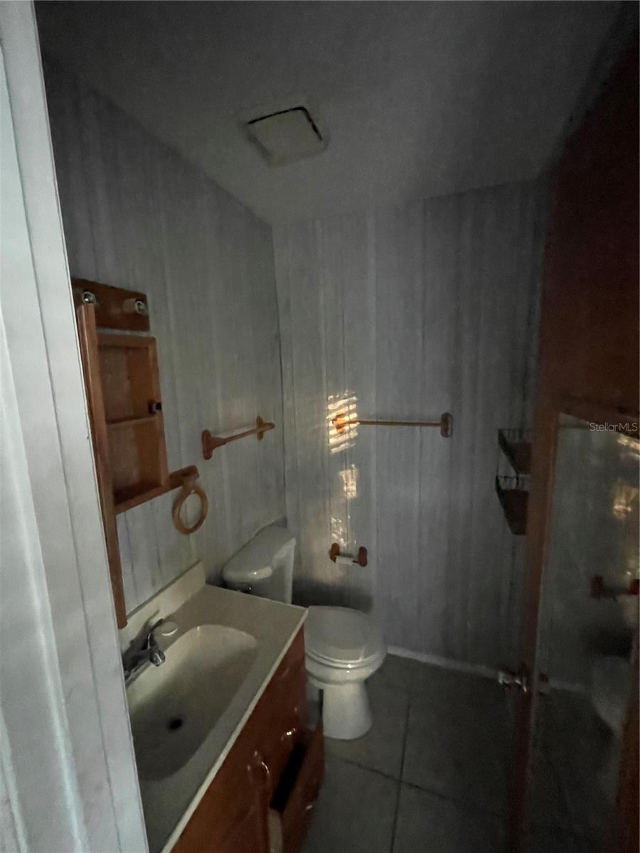 LADY LAKE APRIL HILLS - Residential