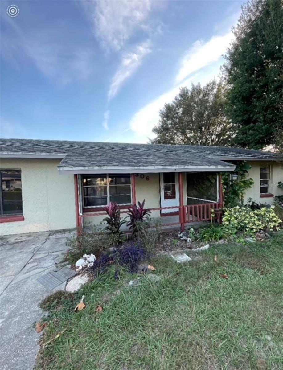 LADY LAKE APRIL HILLS - Residential