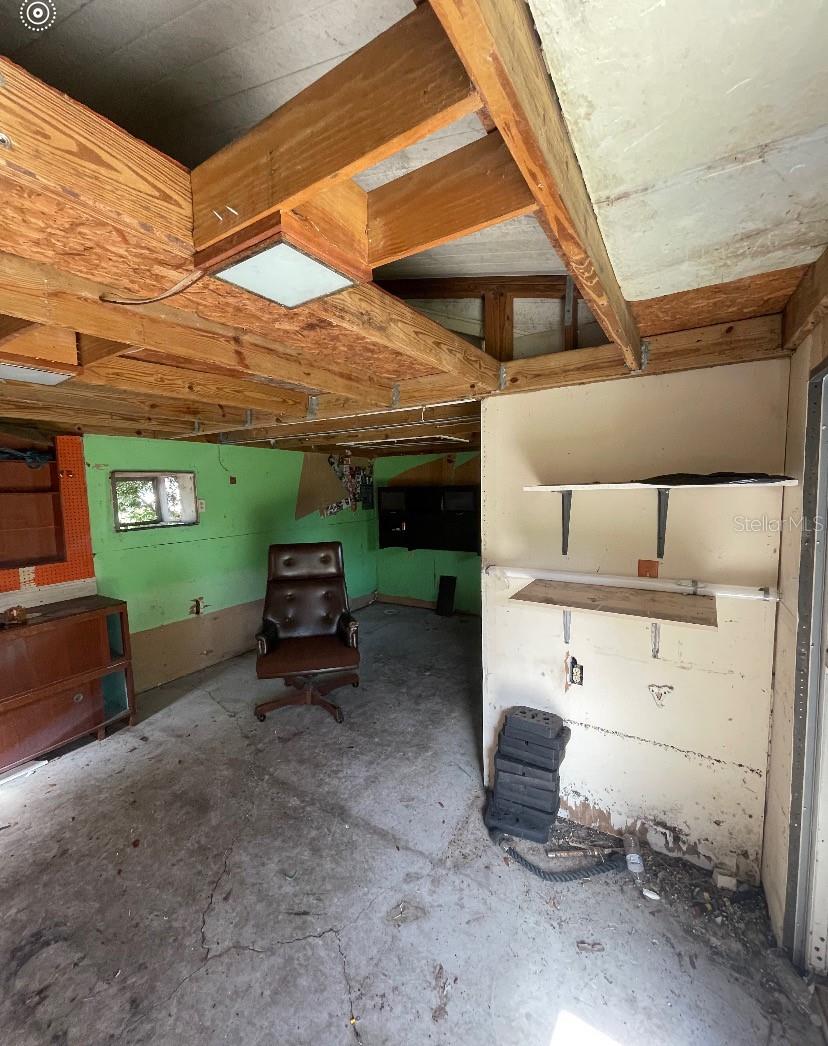 LADY LAKE APRIL HILLS - Residential