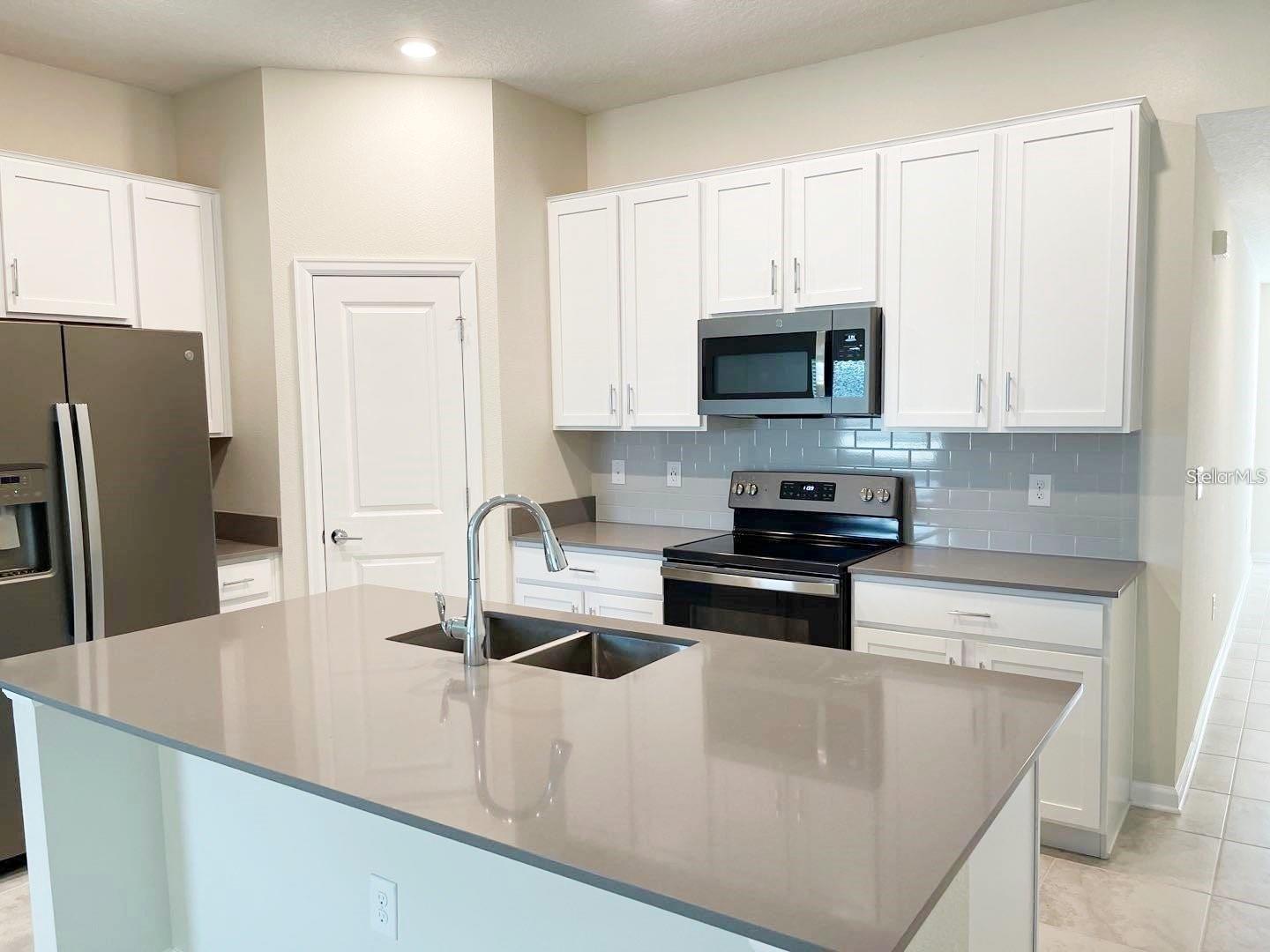 4489 MAGNOLIA RIDGE COURT