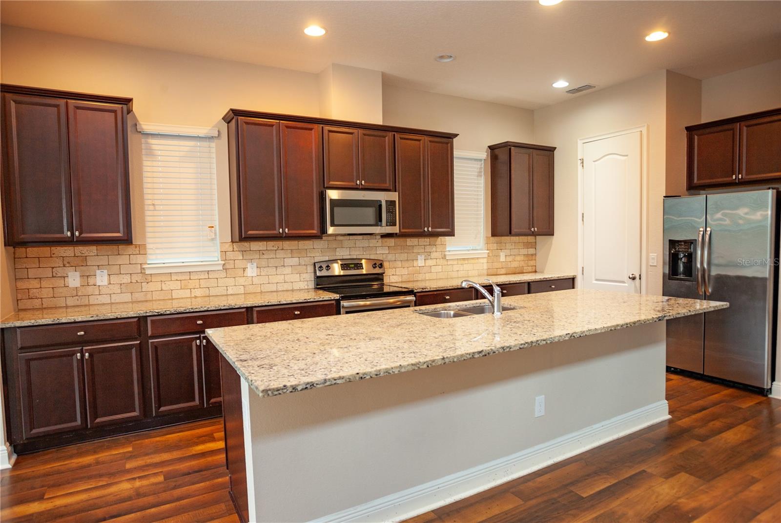 LAUREATE PARK PH 1B 1ST AMDMNT - Residential Lease