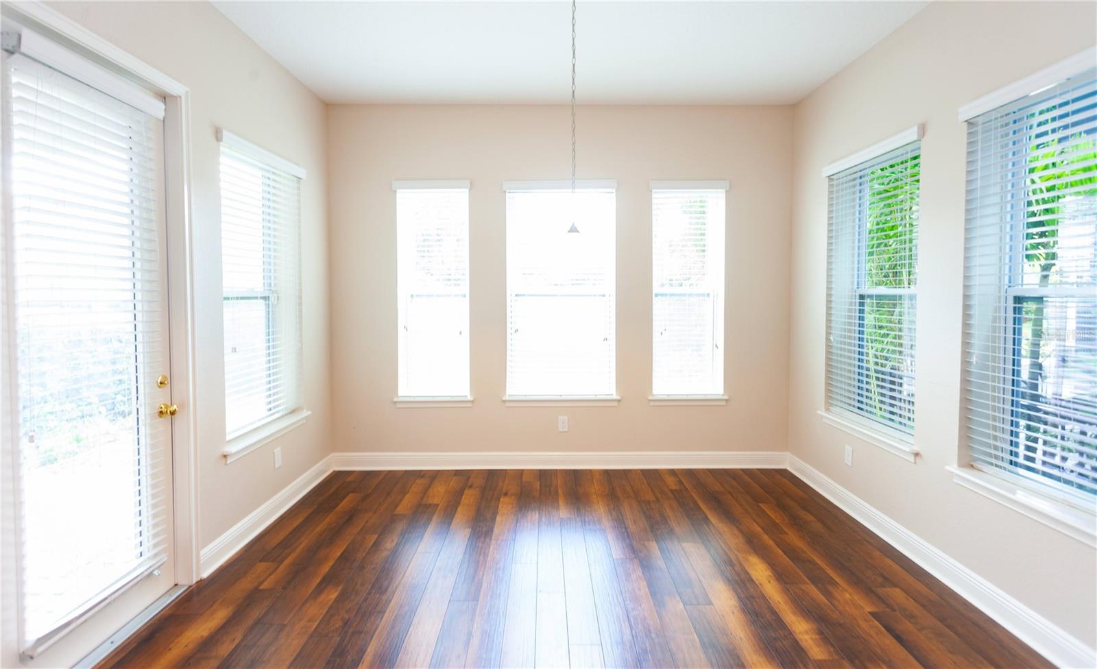 LAUREATE PARK PH 1B 1ST AMDMNT - Residential Lease