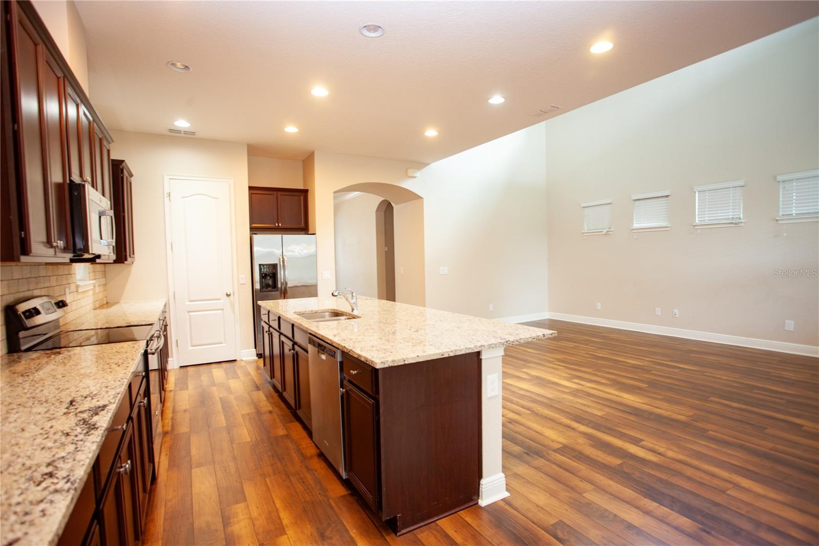 LAUREATE PARK PH 1B 1ST AMDMNT - Residential Lease