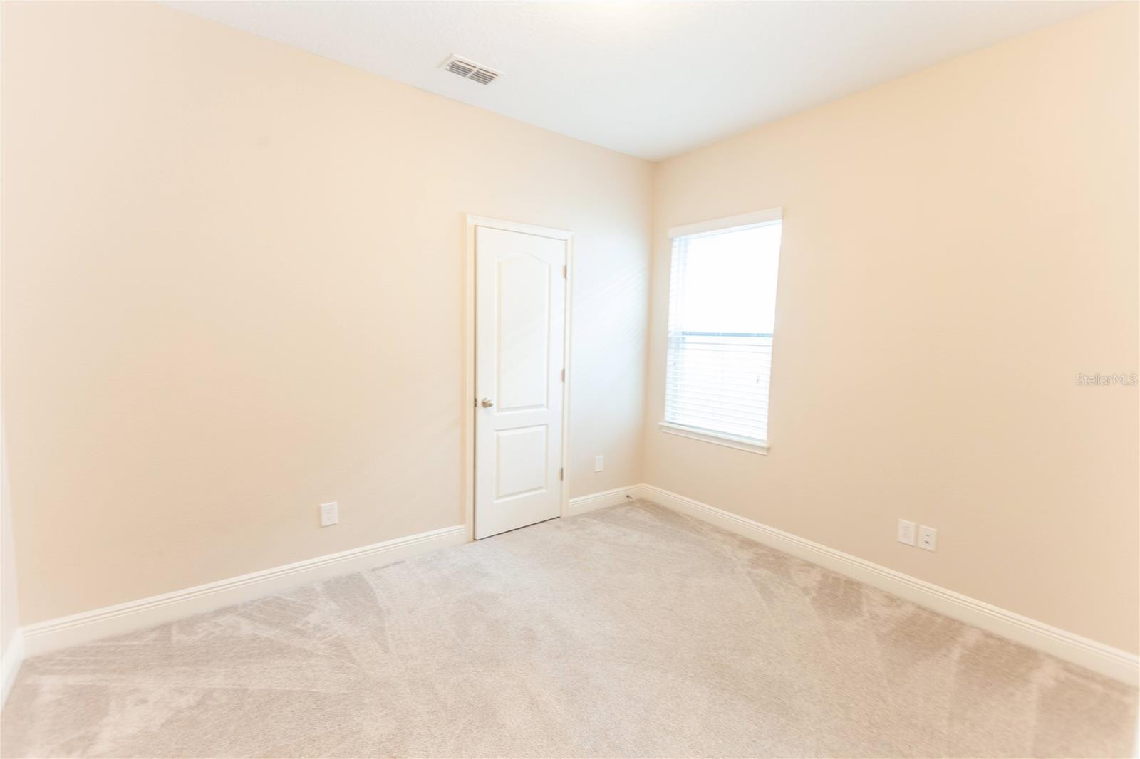 LAUREATE PARK PH 1B 1ST AMDMNT - Residential Lease