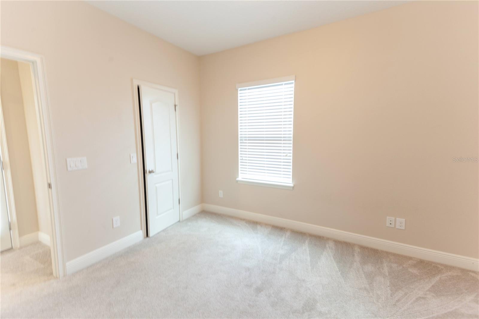 LAUREATE PARK PH 1B 1ST AMDMNT - Residential Lease