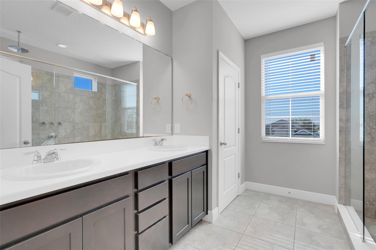 HILLTOP RESERVE - Residential Lease