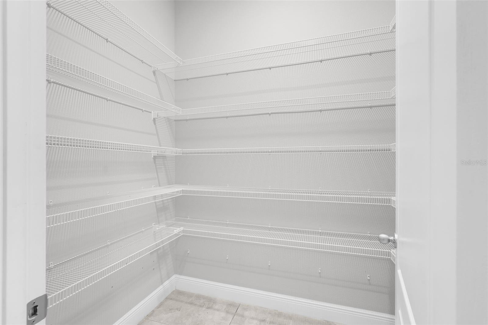 HILLTOP RESERVE - Residential Lease