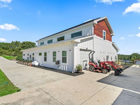 Tiny photo for 16795 SE Highway 42, Weirsdale, FL 32195 (MLS # G5100788)