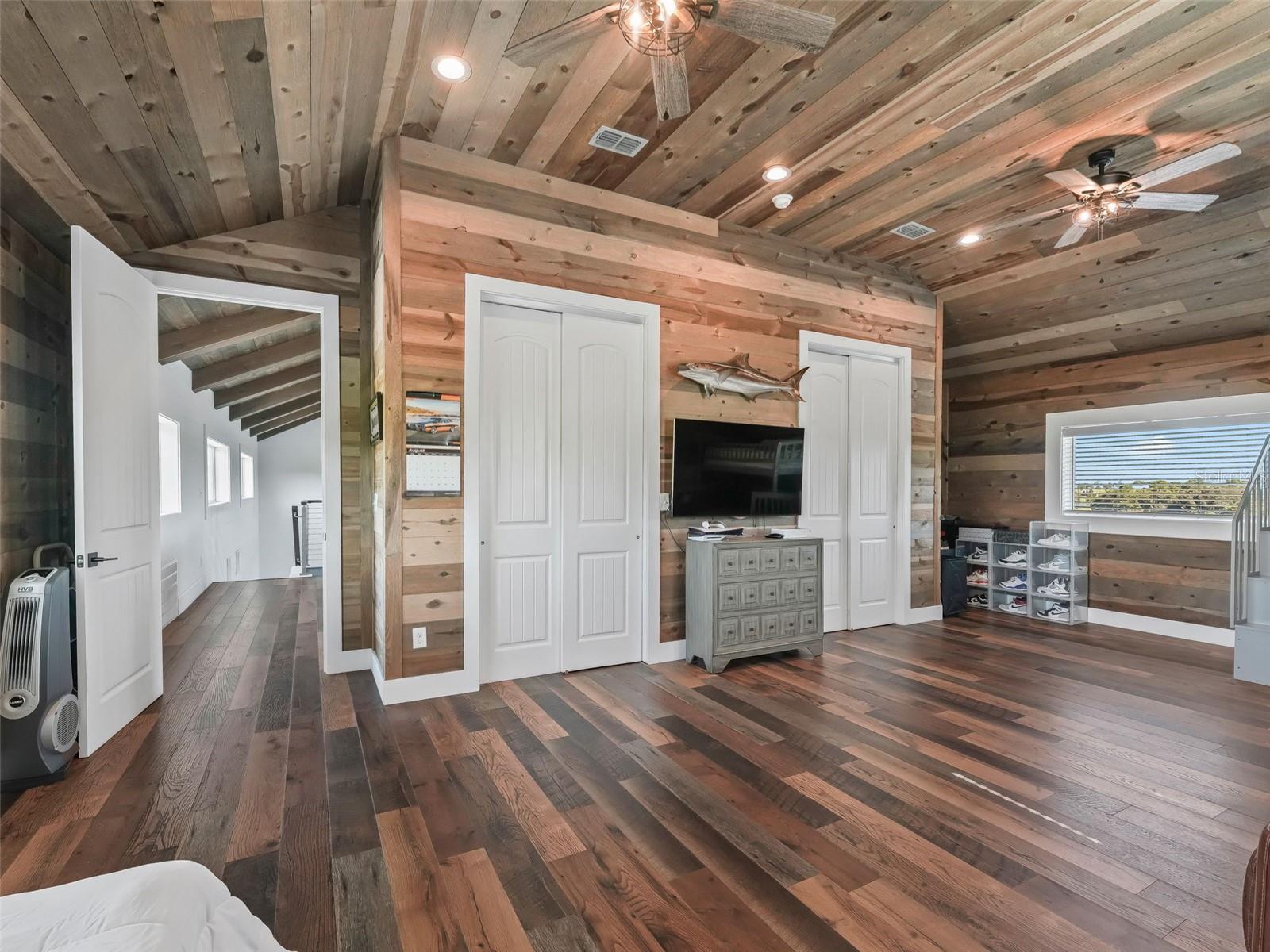 SADDLEBAGS RIDGE - Residential