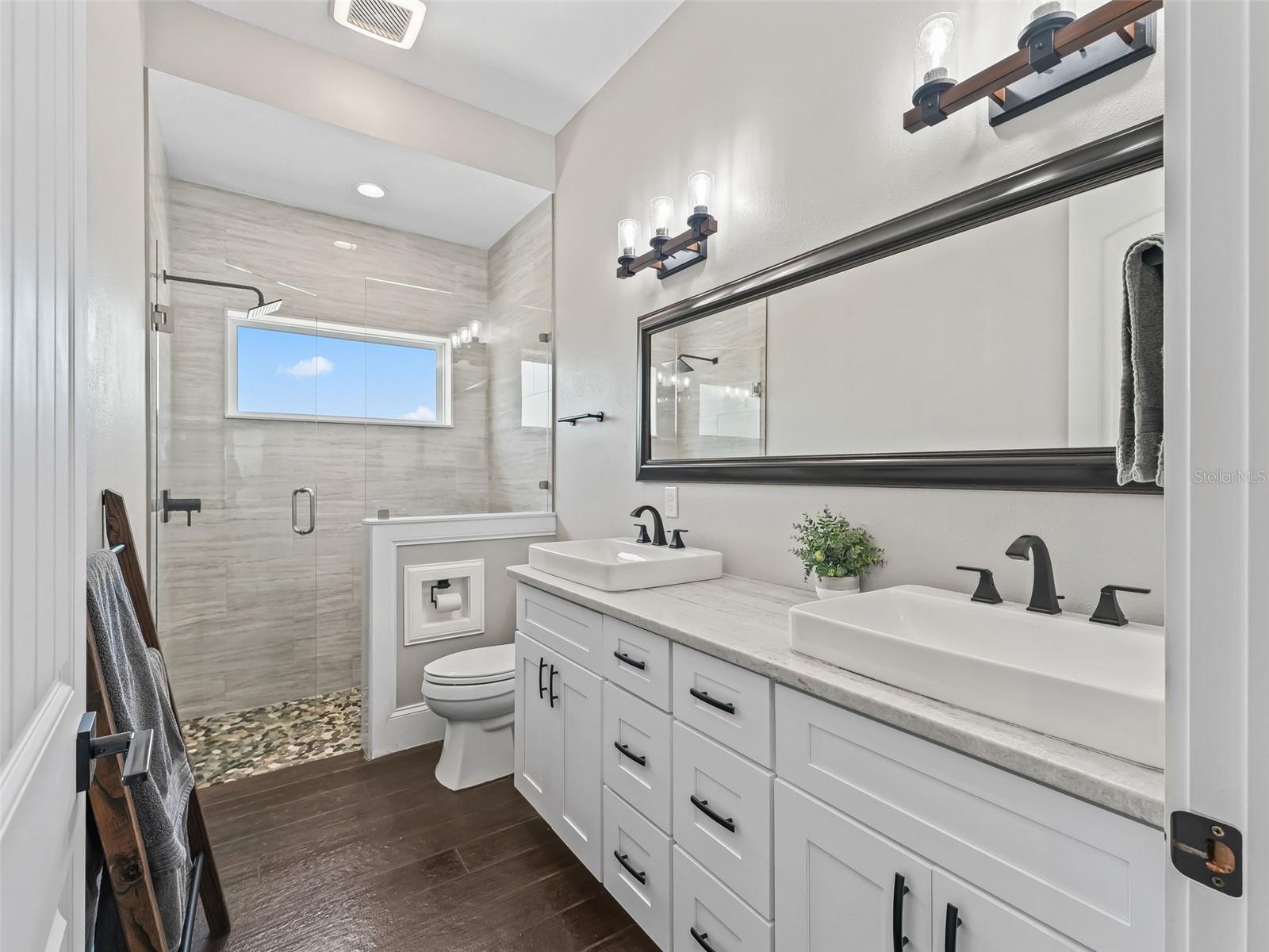 SADDLEBAGS RIDGE - Residential