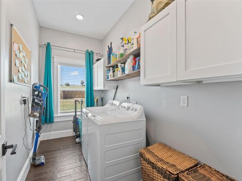 Tiny photo for 16795 SE Highway 42, Weirsdale, FL 32195 (MLS # G5100788)