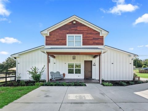 Tiny photo for 16795 SE Highway 42, Weirsdale, FL 32195 (MLS # G5100788)