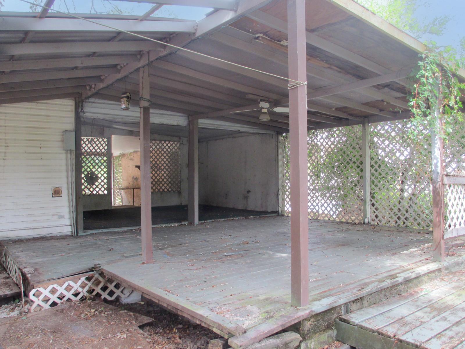 GREEN ACRES - Residential