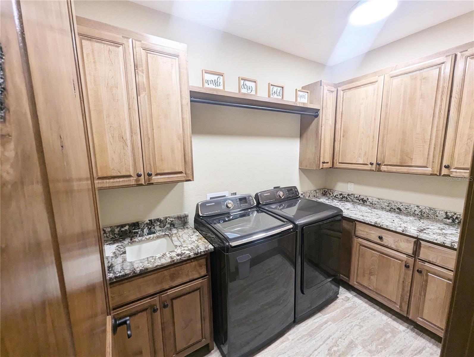 NOKOMIS GARDENS - Residential