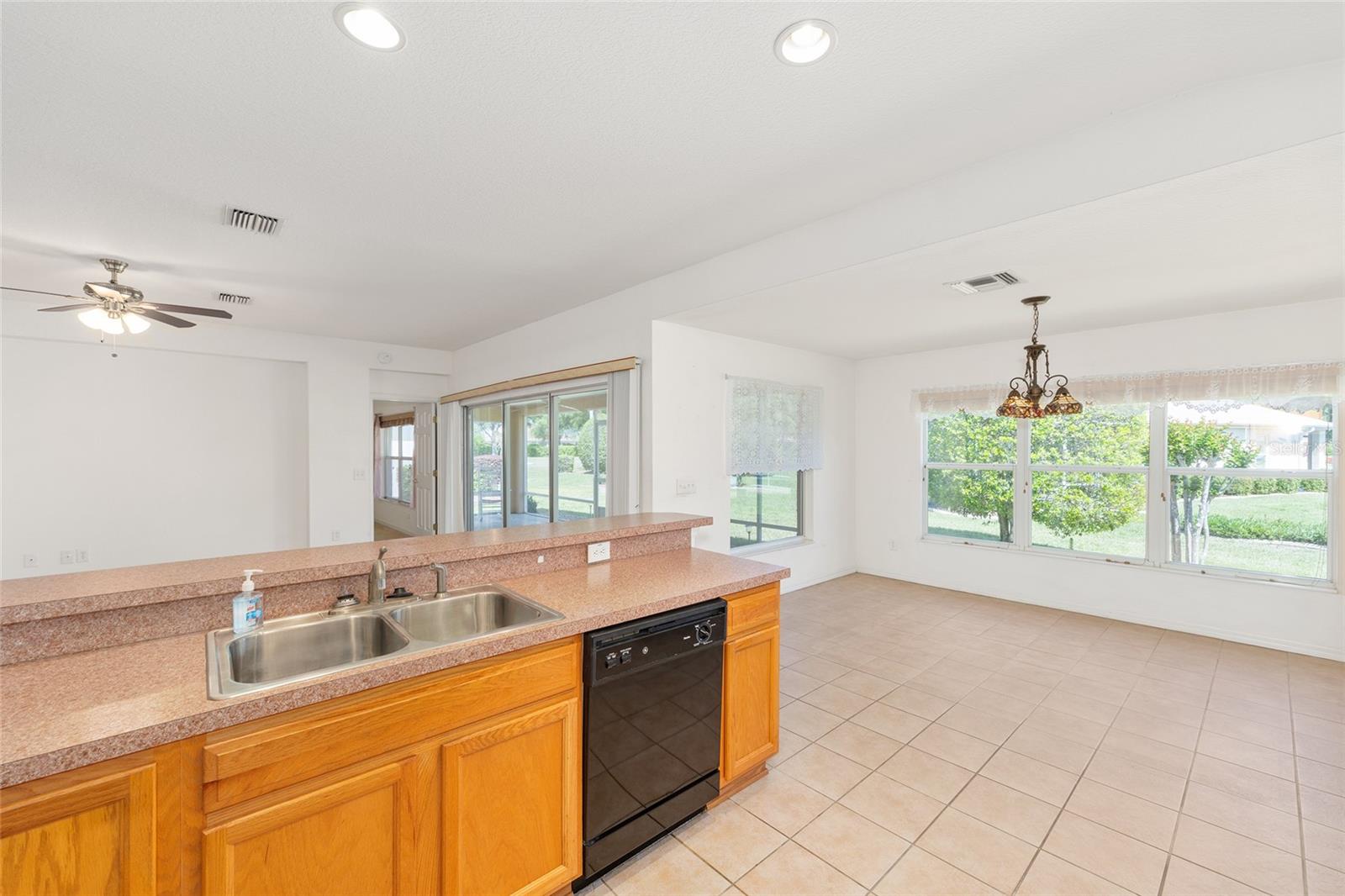 SPRUCE CREEK COUNTRY CLUB SHERWOOD REP - Residential