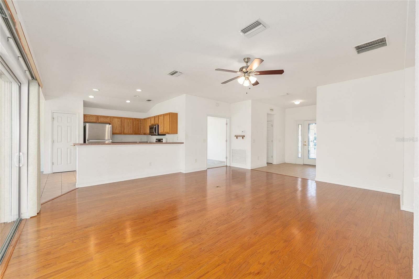 SPRUCE CREEK COUNTRY CLUB SHERWOOD REP - Residential