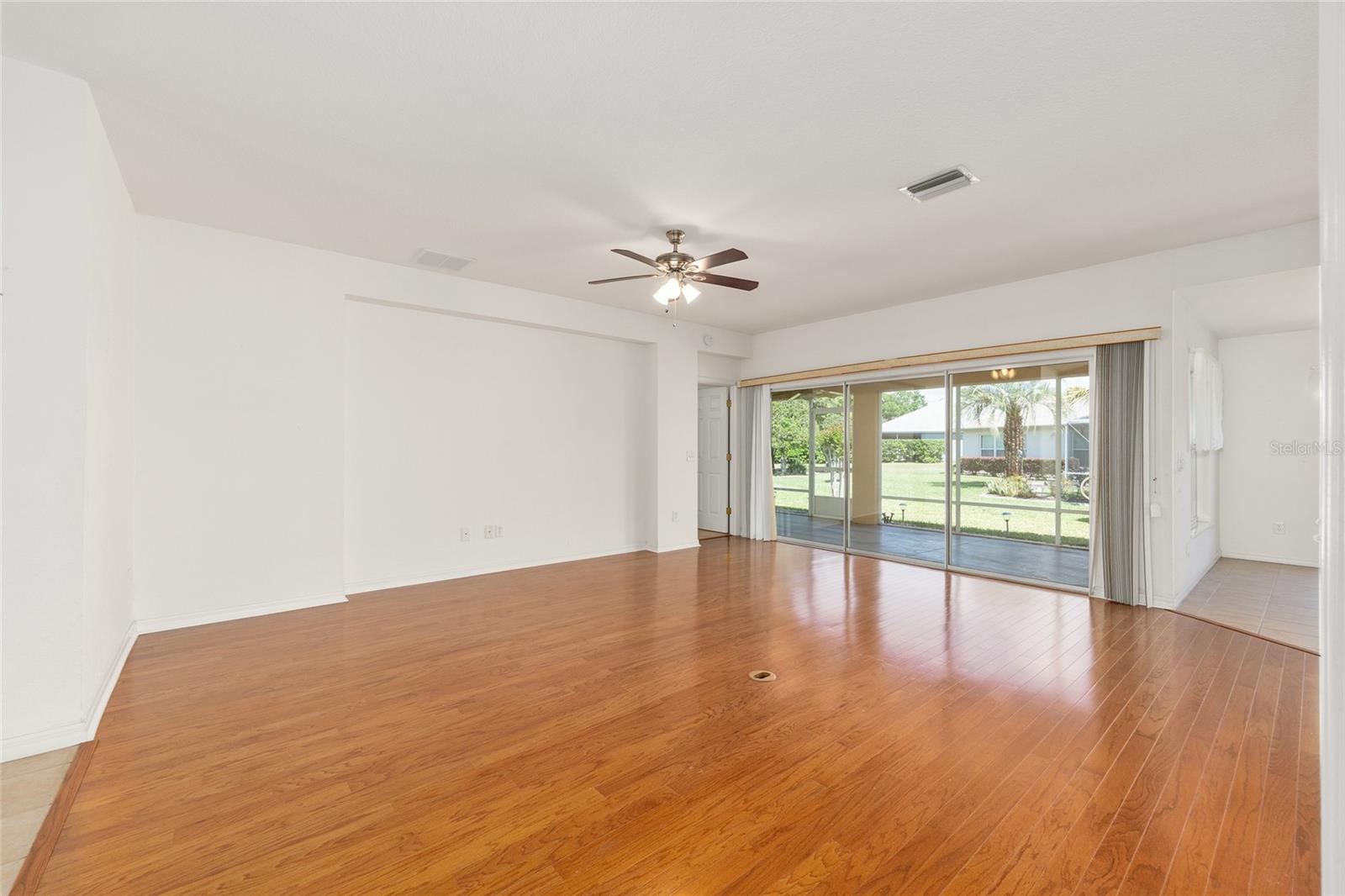 SPRUCE CREEK COUNTRY CLUB SHERWOOD REP - Residential