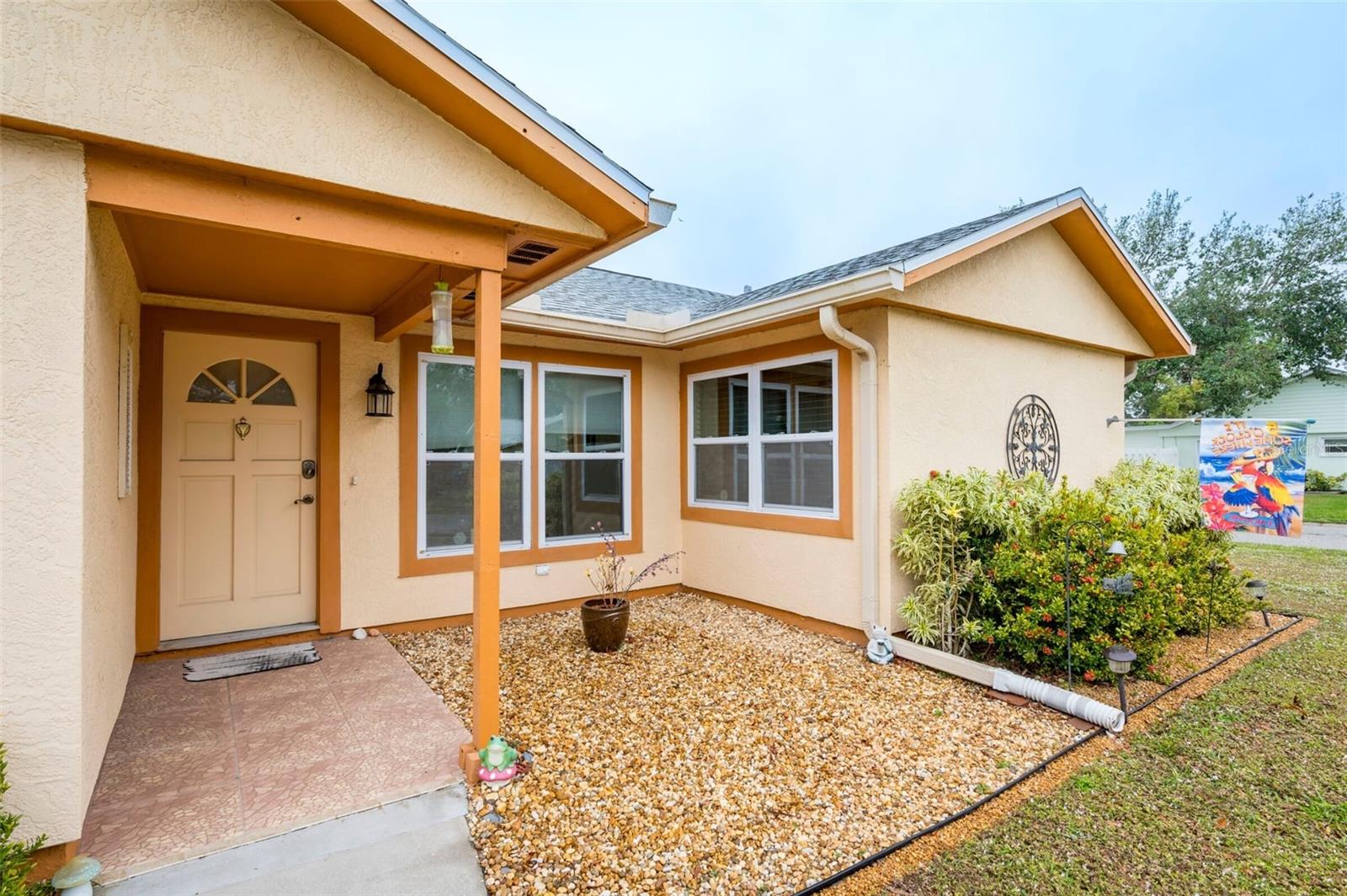 2935 WOODPINE CIRCLE