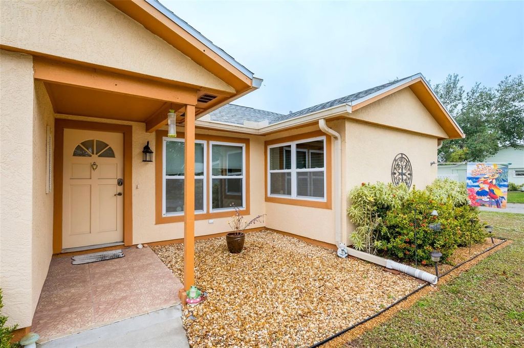 Photo of 2935 Woodpine Circle, Sarasota, FL 34231 (MLS # A4666892)