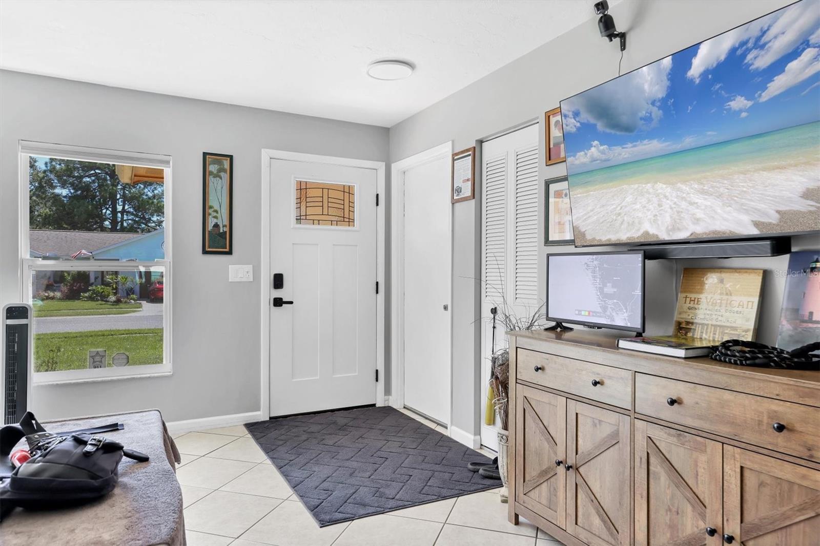 2935 WOODPINE CIRCLE