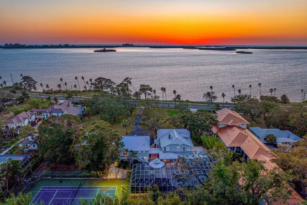 Photo of 147 Edgewater Drive, Dunedin, FL 34698 (MLS # TB8374458)