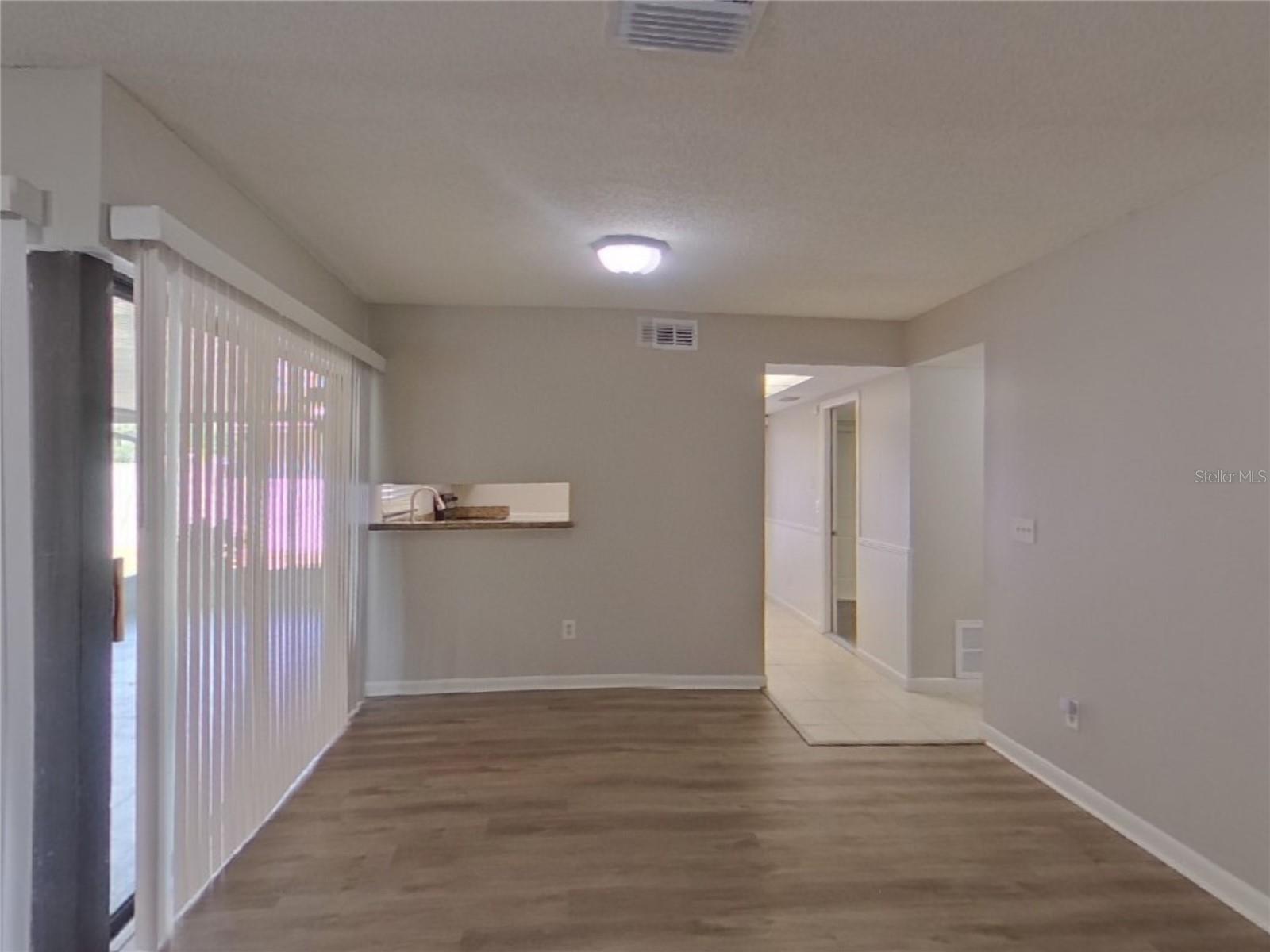 GROVE POINT VILLAGE UNIT I - Residential Lease