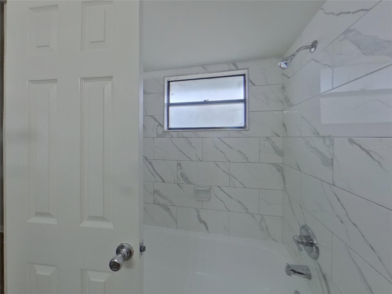 GROVE POINT VILLAGE UNIT I - Residential Lease