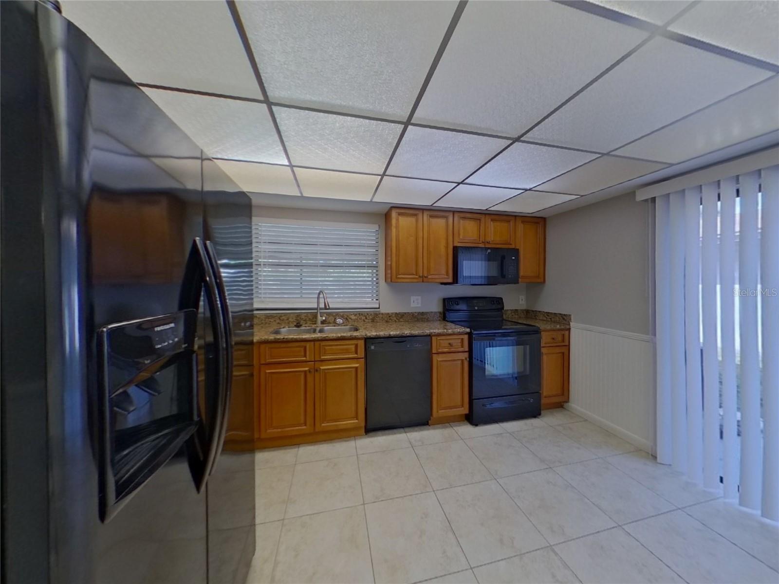 GROVE POINT VILLAGE UNIT I - Residential Lease